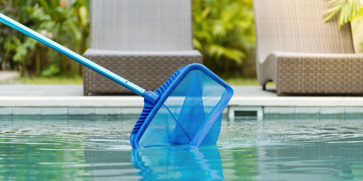 5 Tips to Keep Your Pool Clean During the Summer in the Coachella Valley